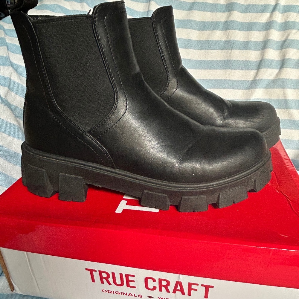 Black Chelsea Boots